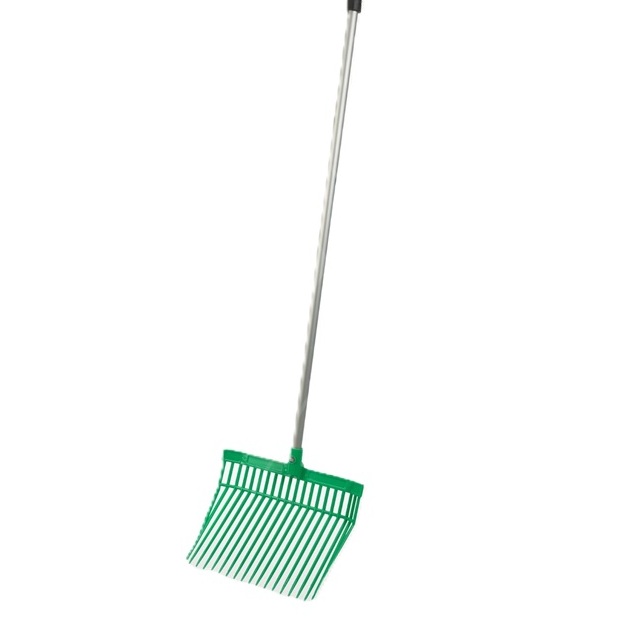 674-1021GN-Shavings-Fork-D-Hanlde-Green-scaled.jpg