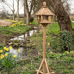 gardmanrockinghambirdtable-westland-a04205-0020-a-lifestyle.jpg